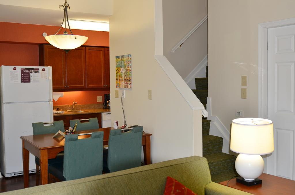 Residence Inn By Marriott Herndon Reston Exteriör bild